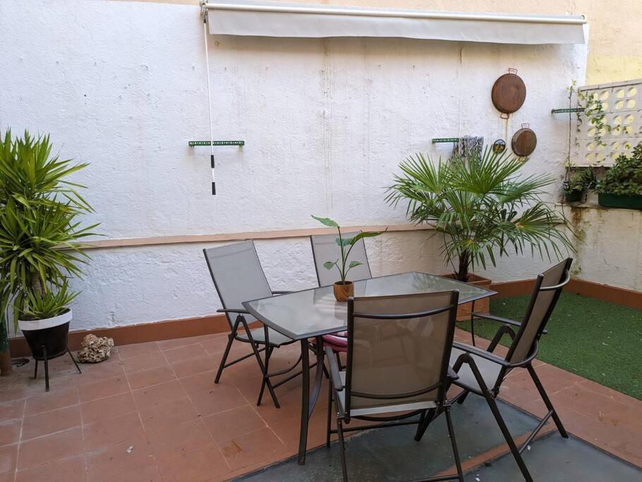 Acogedor Apartamento Y Parking Madrid Luaran gambar